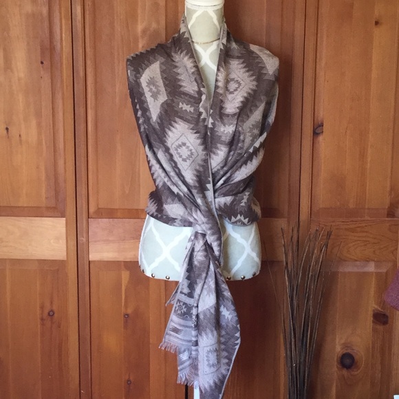 Gorgeous Pashmina - Picture 2 of 3